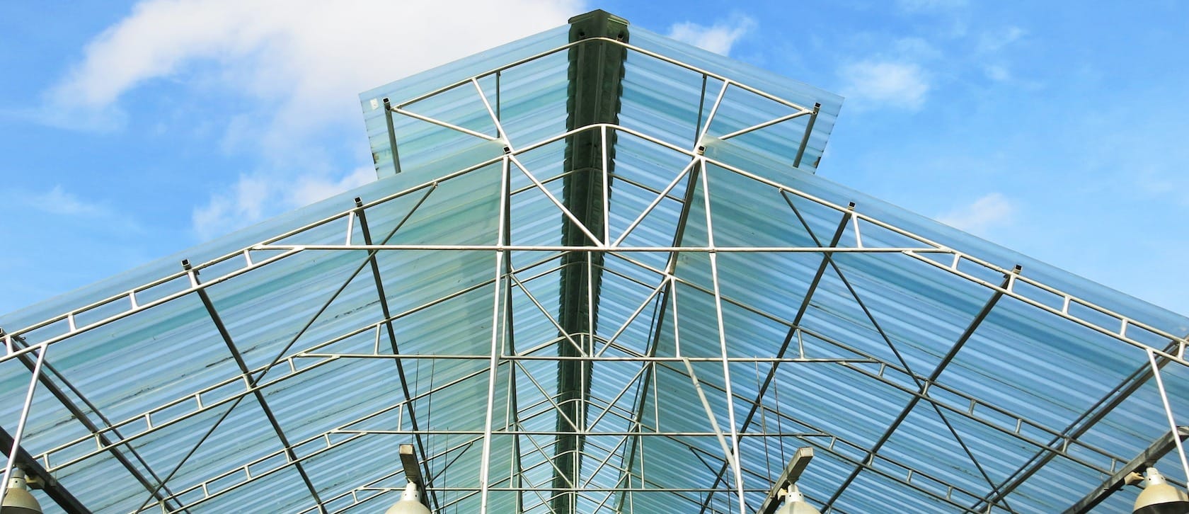 Domer Vivid PS is a translucent corrugated roof-light sheet made with glass reinforced polyester resin providing natural daylight into the building, allowing to reduce energy cost and improving the work conditions by natural light.